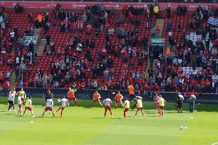 西媒：欧足联国家系数只排第三，西甲第五个欧冠名额危险了（西甲第五个欧冠席位告急：欧足联国家积分仅列第三）