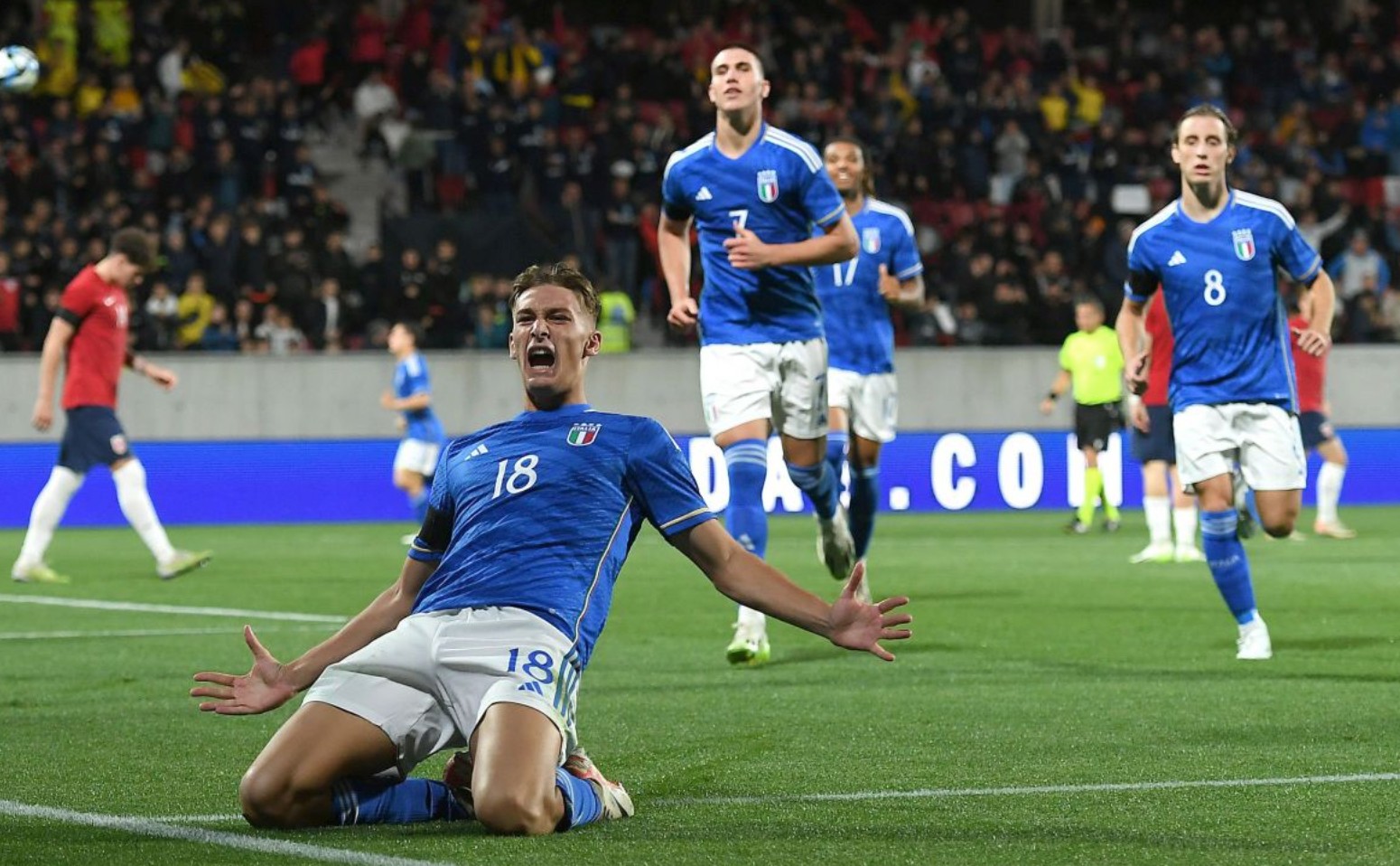 弃用世界第三，王励勤出狠招！国乒大洗牌奥运赌注，21岁新星重用