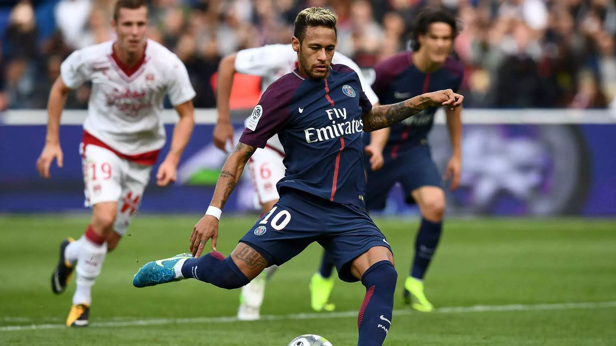 过去6场32+8+8！哈登三节空砍31+5+8，快船28分惨败，近10场仅1胜