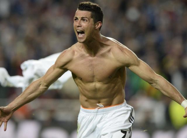 过去9次英超圣诞榜首5次最终夺冠，其余4次均是曼城逆袭（近9次英超圣诞榜首仅5次守住冠军，其余4次皆被曼城逆袭夺冠）