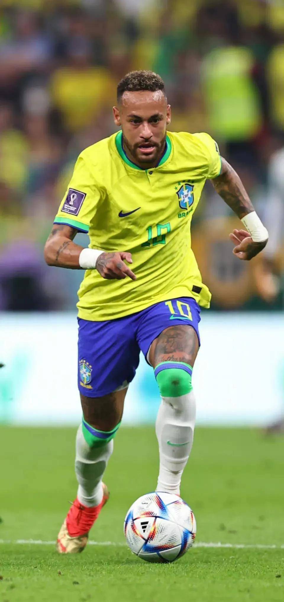 不可阻挡与不可动摇：库尔图瓦与姆巴佩带领皇马前行